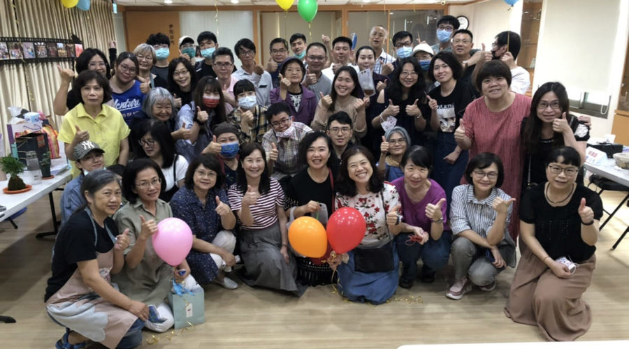 同享耶穌復活的喜樂〜義賣．浸禮．小組長按立